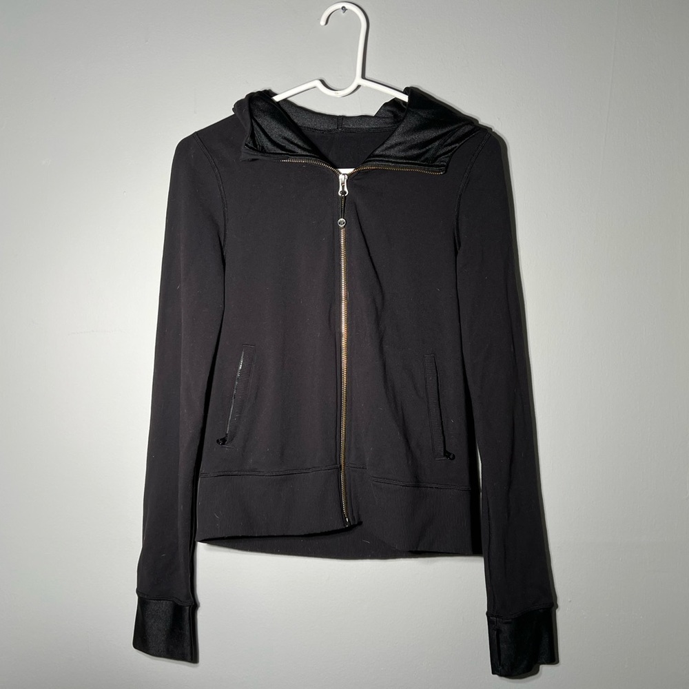Lululemon Jacket // Black // Size 4